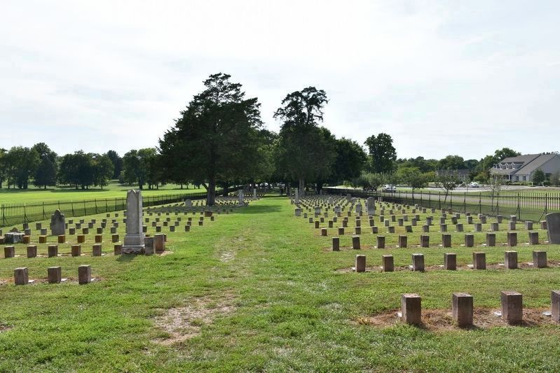 McGavock Confederate Cemetery image. Click for full size.