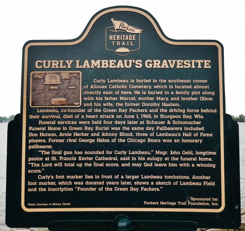 Curly Lambeau's Gravesite Marker image. Click for full size.
