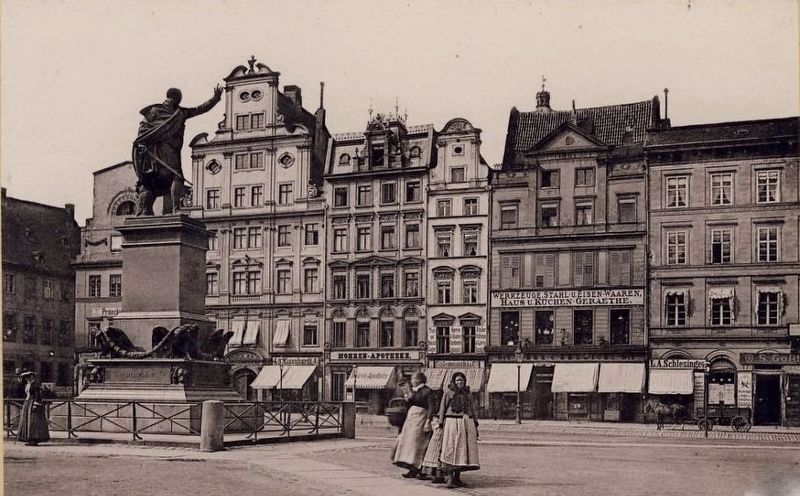 Solny Square (Salt Market) image. Click for full size.