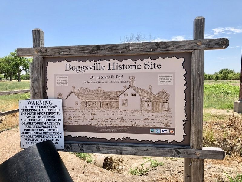 Entrance sign to Boggsville. image. Click for full size.