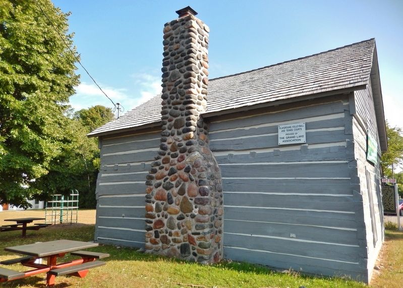 John Kauffman House (<i>read view; showing chimney</i>) image. Click for full size.