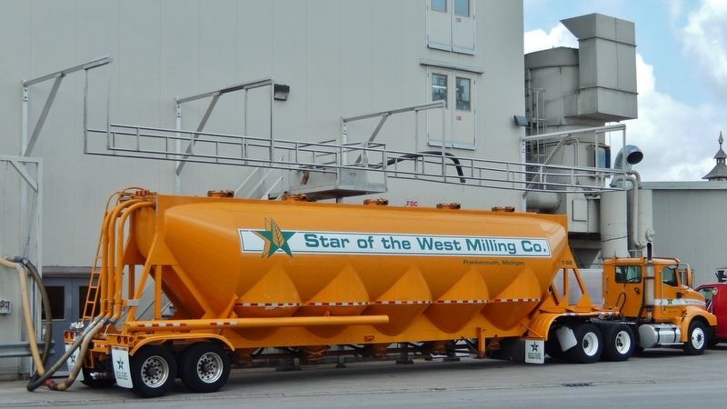 Star of the West Milling Company Truck image. Click for full size.