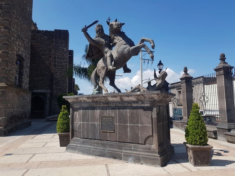 St. James statue (Santiago Ap�stol) image. Click for full size.