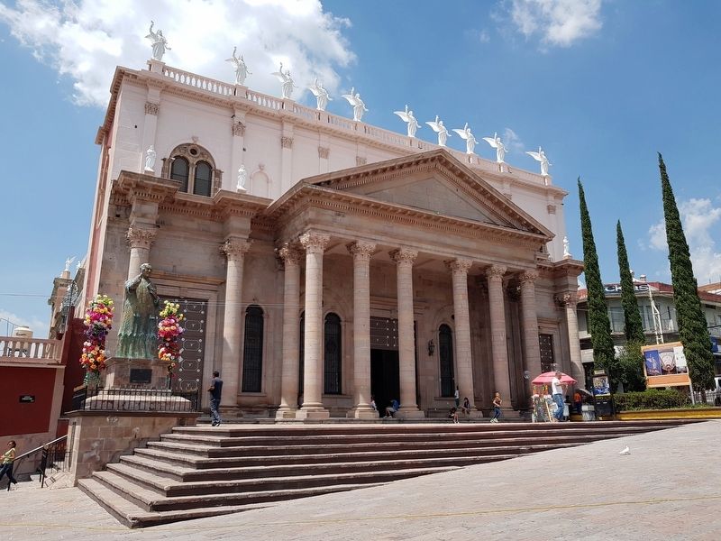 Temple of the Sacred Heart of Jesus and Marker. Click for full size. Temple of the Sacred Heart of Jesus and Marker image. Click for full size.