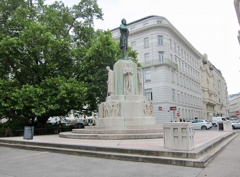Lueger Denkmal / Lueger Monument and Marker image. Click for full size.
