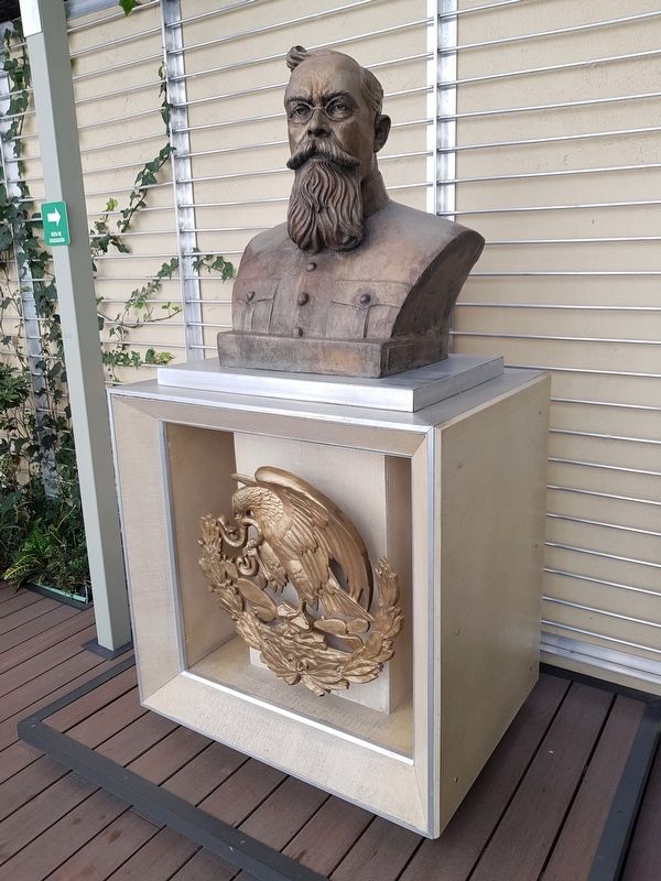 House of Venustiano Carranza entryway bust. Click for full size. House of Venustiano Carranza entryway bust image. Click for full size.