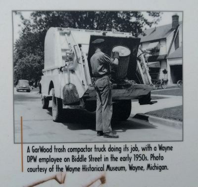 Right Image image. Click for full size.