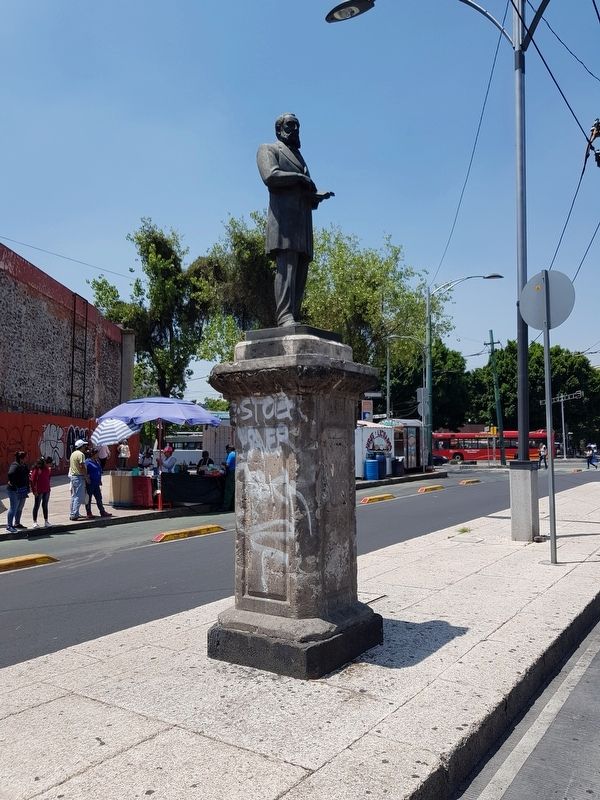 Gabino Barreda Marker and statue image. Click for full size.