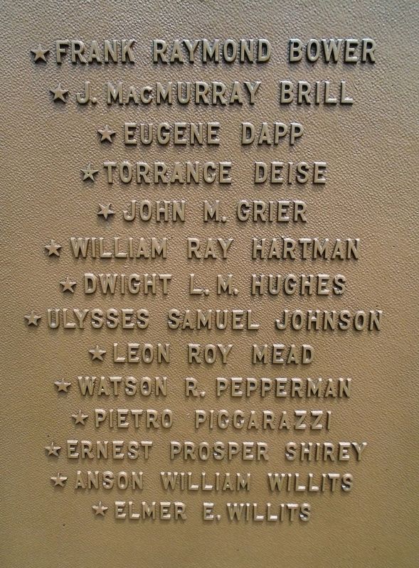 World War Memorial Honored Dead Marker image. Click for full size.