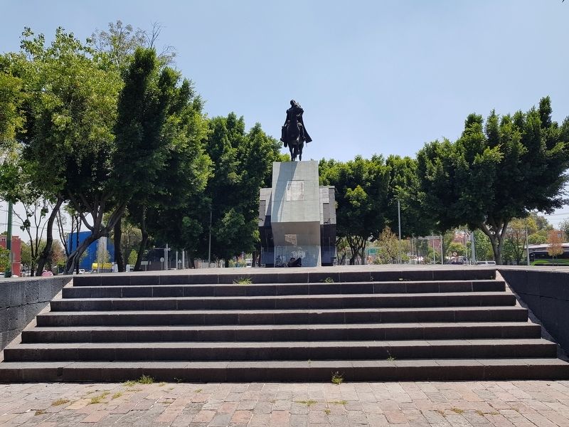 Simón Bolívar Marker and Monument. Click for full size. Simón Bolívar Marker and Monument image. Click for full size.