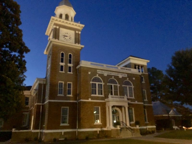 The Bradley County Court House image. Click for full size.