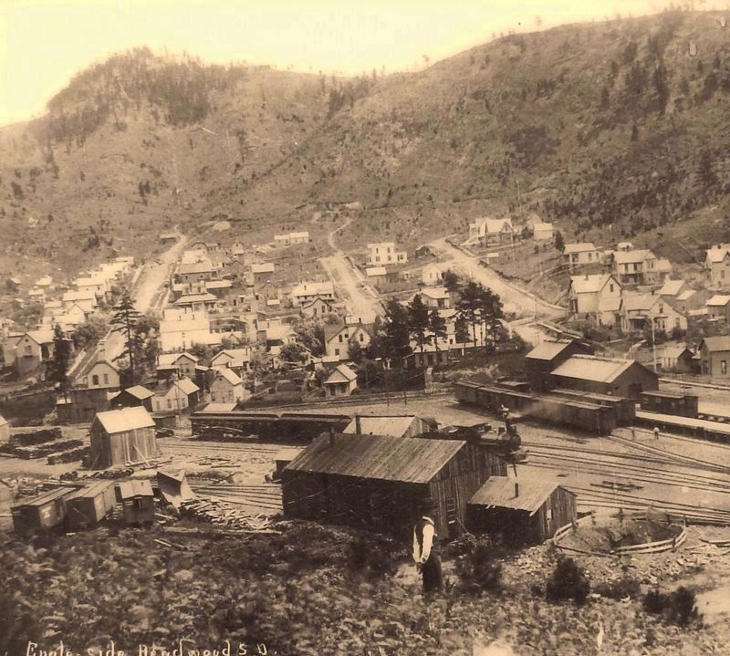 Marker (Panel 1) detail: CB&Q Railroad Yard, circa 1890s image. Click for full size.