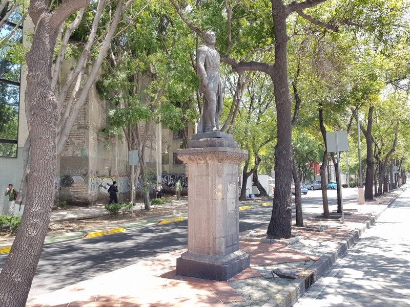 General Manuel Gutiérrez Zamora Marker and statue. Click for full size. General Manuel Gutiérrez Zamora Marker and statue image. Click for full size.