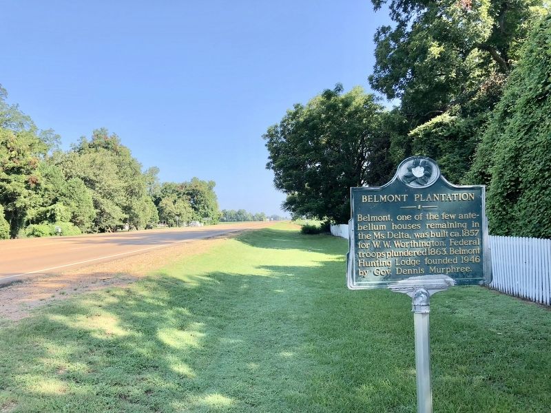 Belmont Plantation Marker looking north on Mississippi Highway 1. image. Click for full size.