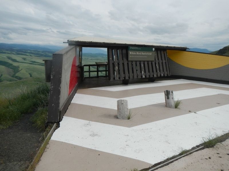 White Bird Battlefield kiosk overlooking the battlefield. Click for full size. White Bird Battlefield kiosk overlooking the battlefield image. Click for full size.