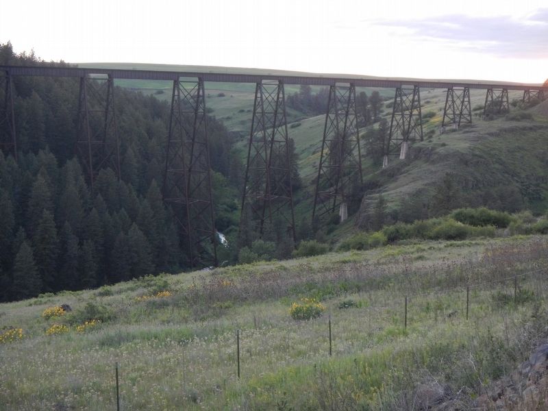 Lawyer's Canyon Trestle. Click for full size. Lawyer's Canyon Trestle image. Click for full size.
