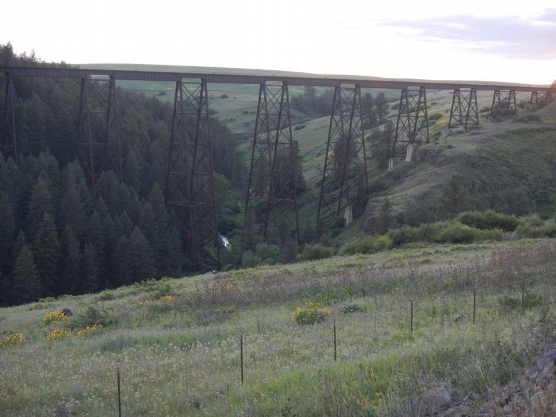 Lawyer's Canyon Trestle image. Click for full size.