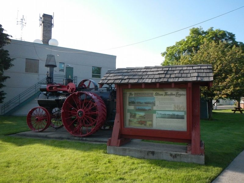 The ADVANCE Steam Traction Engine and Marker image. Click for full size.
