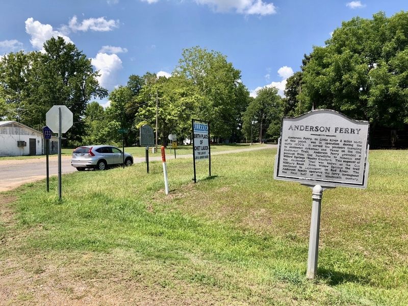 Anderson Ferry Marker looking west on County Road 133. image. Click for full size.