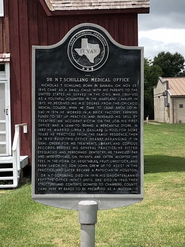 The Dr. N.T. Schilling Medical Office Marker image. Click for full size.