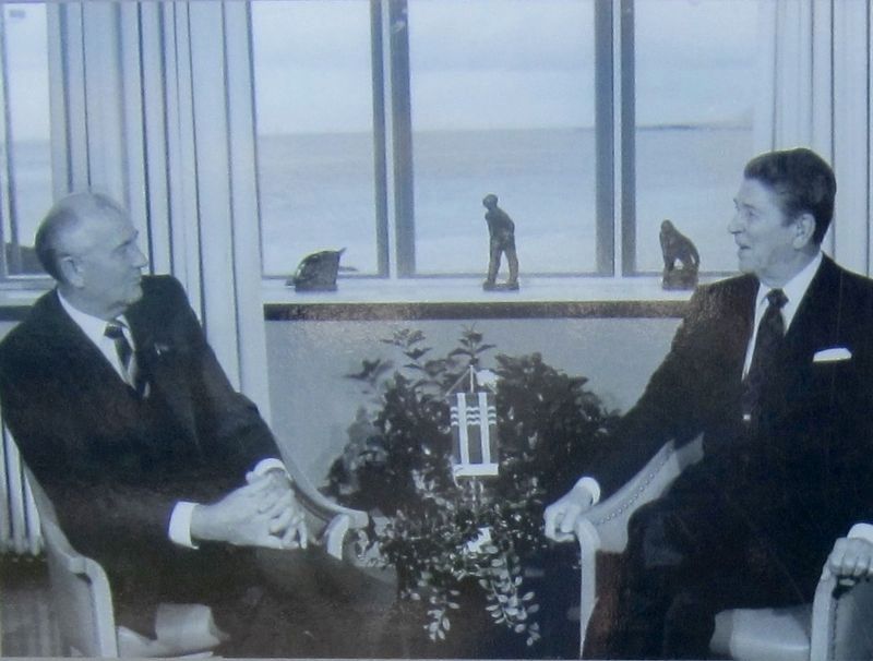 Marker detail: <i>Mikhail Gorbachev and Ronald Reagan at the Reykjavik summit in 1986</i> image. Click for full size.