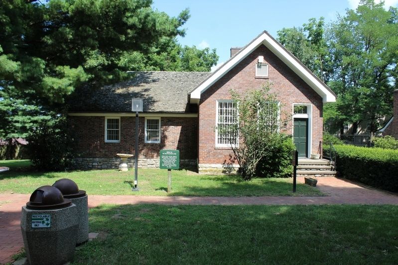 Brick Schoolhouse Marker image. Click for full size.