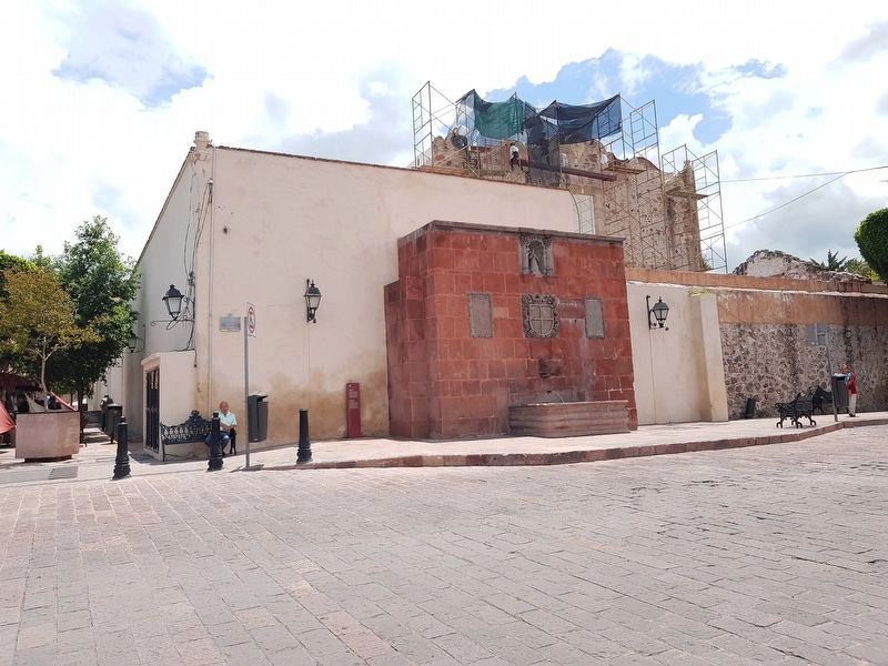Fountain of the Virgin del Pilar and Marker. Click for full size. Fountain of the Virgin del Pilar and Marker image. Click for full size.