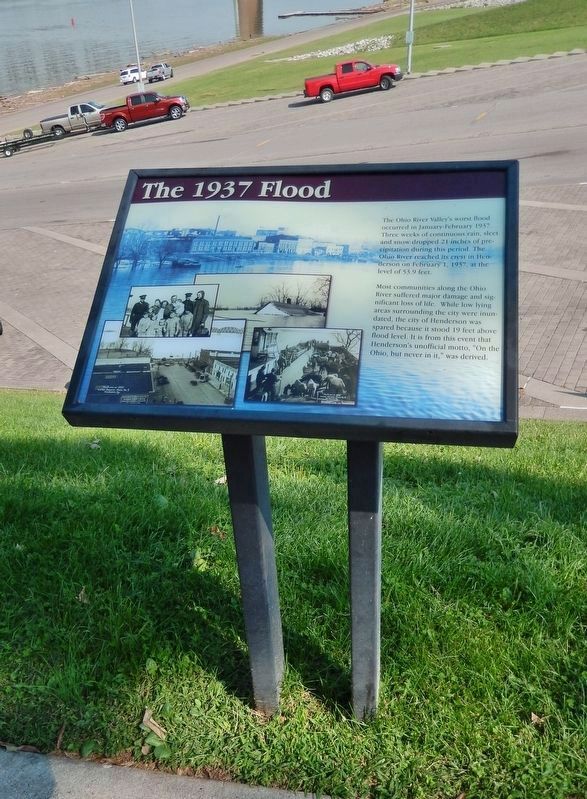 The 1937 Flood Marker (<i>tall view; overlooking Ohio River boat launch ramp</i>) image. Click for full size.