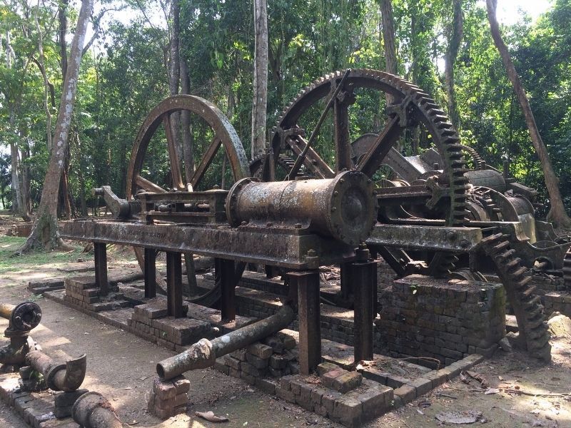 The Serpon Sugar Mill Large Crusher image. Click for full size.