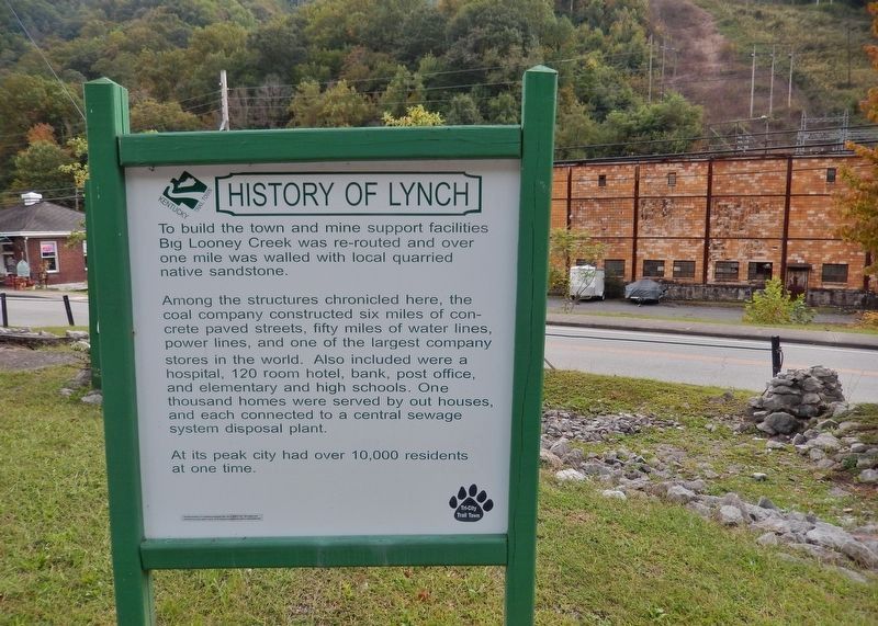 History of Lynch Marker (<i>wide view; Main Street (Kentucky 160) in background</i>) image. Click for full size.