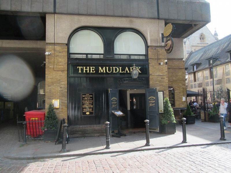 The Mudlark Pub image. Click for full size.