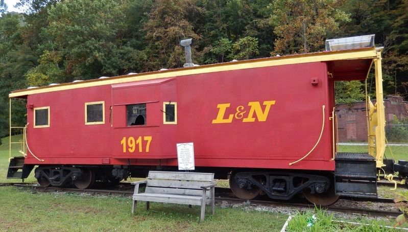 1917 Louisville & Nashville (L&N) Railroad Caboose (<i>located near marker</i>). Click for full size. 1917 Louisville & Nashville (L&N) Railroad Caboose (<i>located near marker</i>) image. Click for full size.