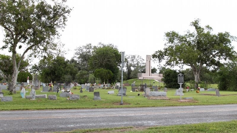 La Baha Cemetery Marker Area image. Click for full size.