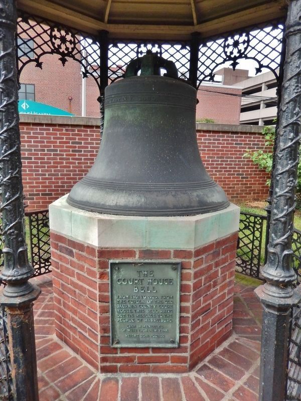 The Court House Bell Marker (<i>tall view; this bell is from the 2nd (1860) County Court House</i>) image. Click for full size.