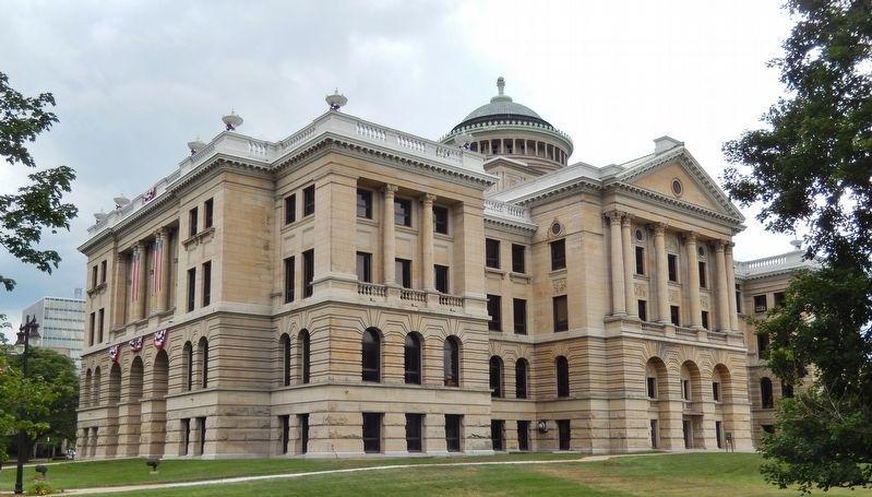 Lucas County Courthouse (<i>northeast corner view - back side of courthouse</i>). Click for full size. Lucas County Courthouse (<i>northeast corner view - back side of courthouse</i>) image. Click for full size.