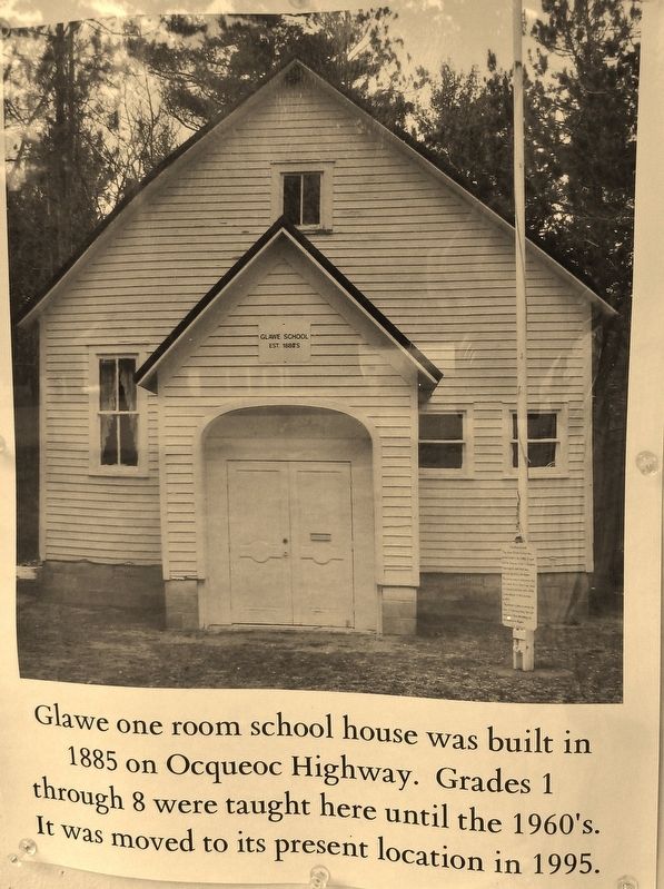 The Glawe School (<i>interpretive sign posted nearby</i>). Click for full size. The Glawe School (<i>interpretive sign posted nearby</i>) image. Click for full size.