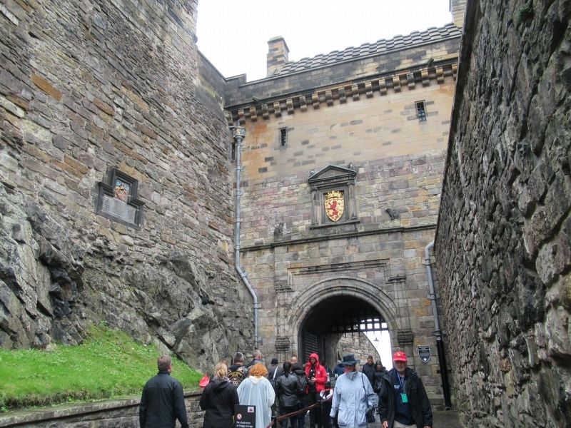 Sir William Kirkcaldy Marker at the entrance to Edinburgh Castle. Click for full size. Sir William Kirkcaldy Marker at the entrance to Edinburgh Castle image. Click for full size.