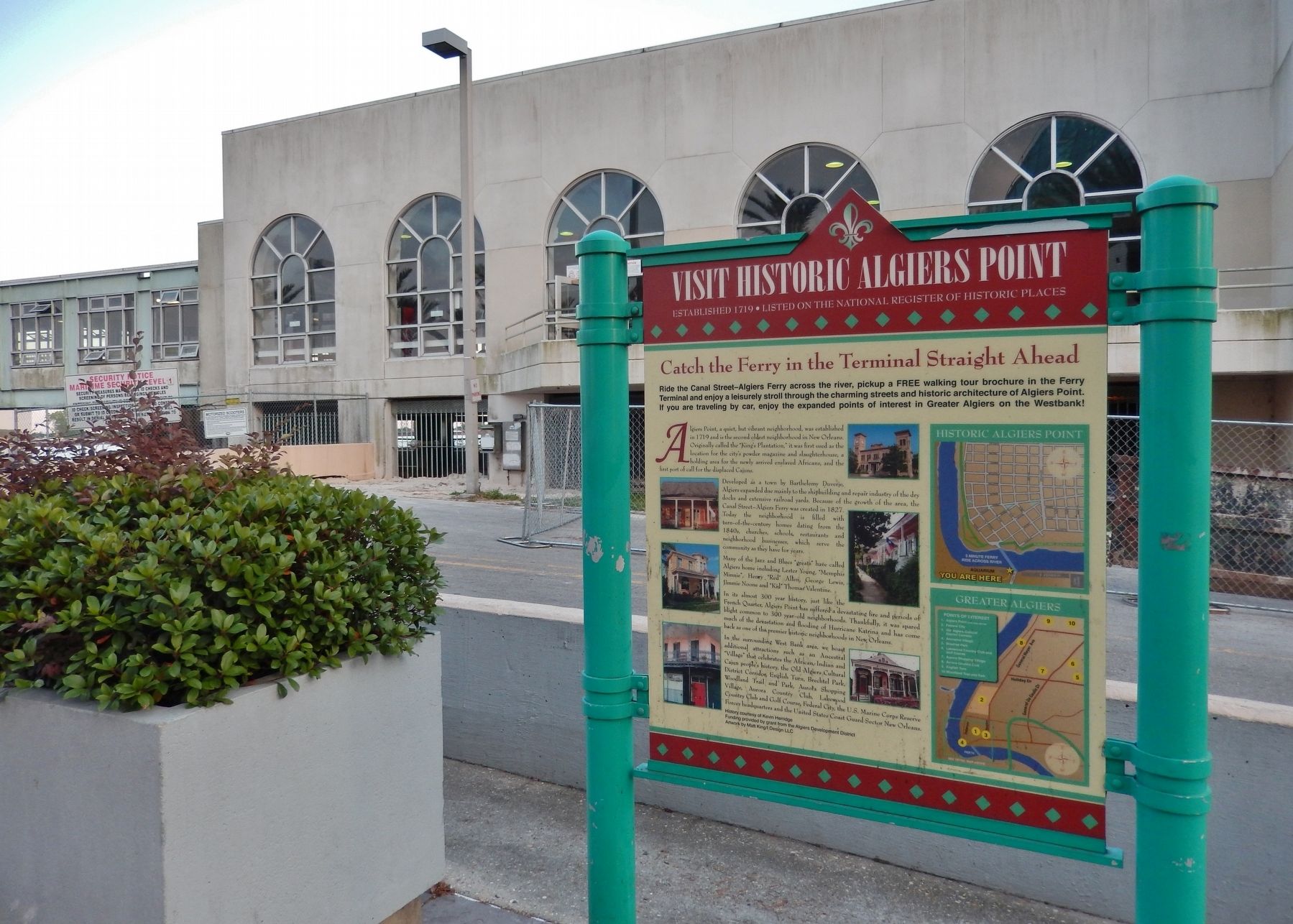 Visit Historic Algiers Point Marker (<i>wide view</i>) image. Click for full size.