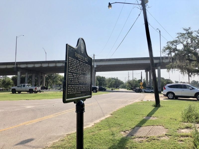 Harvey's Hill Marker looking east at the D'Iberville bridge. image. Click for full size.