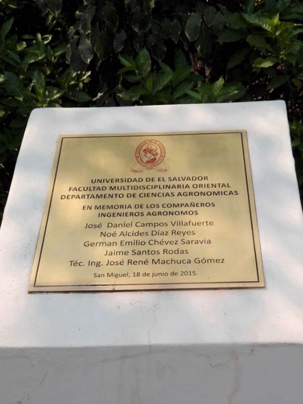 Conmemoración a los Ingenieros Marker. Click for full size. Conmemoración a los Ingenieros Marker image. Click for full size.