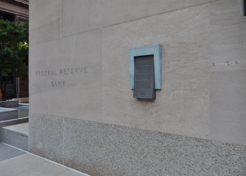 Federal Reserve Bank of St. Louis Marker (<i>wide view from North 4th Street sidewalk</i>) image. Click for full size.