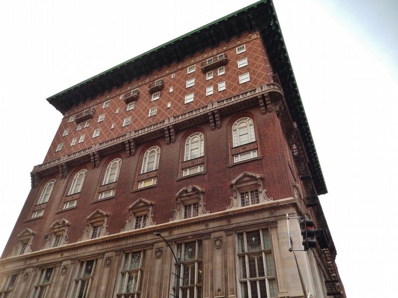 The Missouri Athletic Club (<i>tall view</i>). Click for full size. The Missouri Athletic Club (<i>tall view</i>) image. Click for full size.