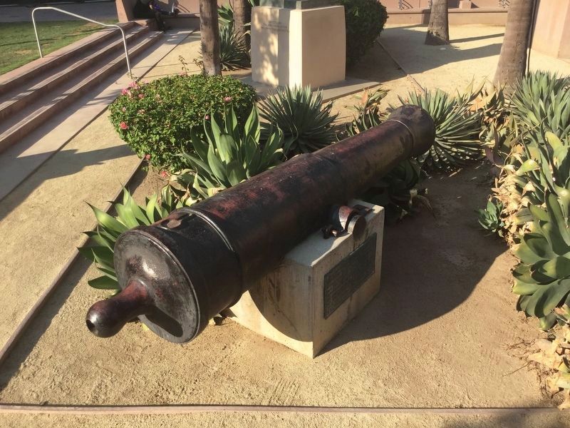 Old Ironsides Cannon. Click for full size. Old Ironsides Cannon image. Click for full size.