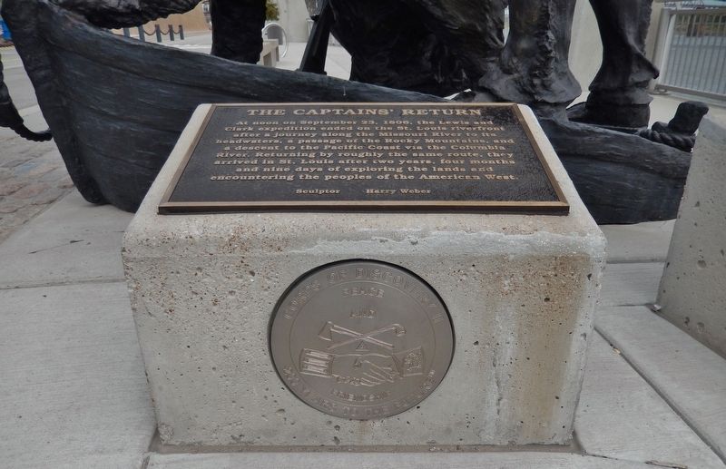 The Captains' Return Marker (<i>wide view; pedestal with Corps of Discovery Bicentennial Plaque</i>). Click for full size. The Captains' Return Marker (<i>wide view; pedestal with Corps of Discovery Bicentennial Plaque</i>) image. Click for full size.