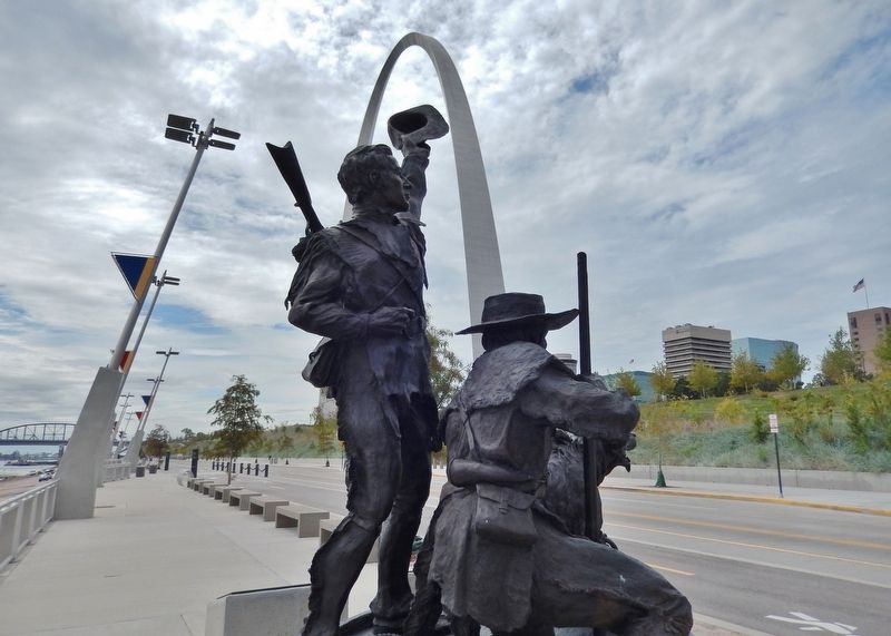 The Captains' Return Sculpture (<i>wide view looking south toward the Gateway Arch</i>). Click for full size. The Captains' Return Sculpture (<i>wide view looking south toward the Gateway Arch</i>) image. Click for full size.