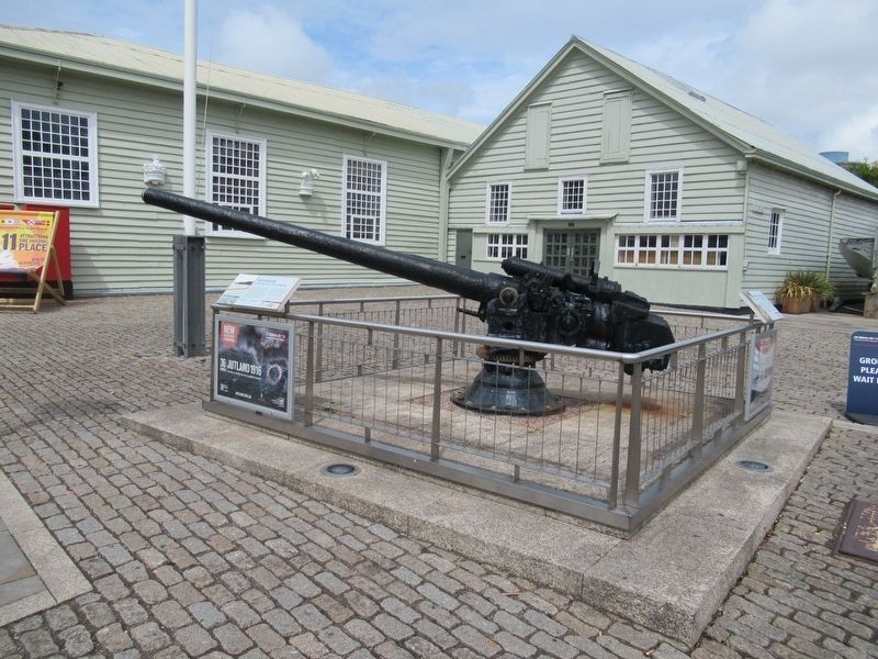The Jutland Gun image. Click for full size.