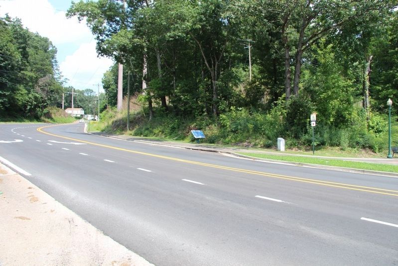 To Missionary Ridge Marker image. Click for full size.