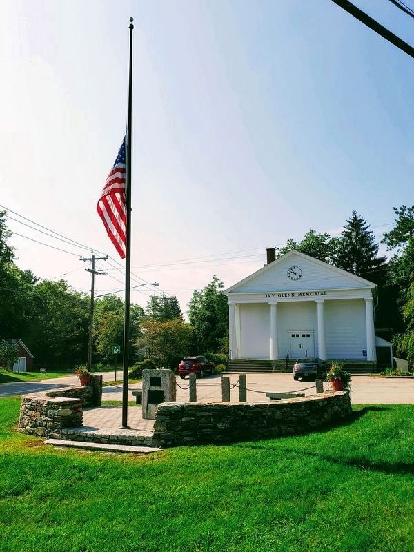 Eastford Veterans Memorial image. Click for full size.