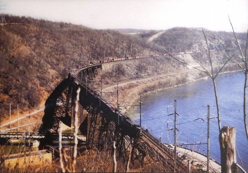 Marker detail: Trestle. Click for full size. Marker detail: Trestle image. Click for full size.