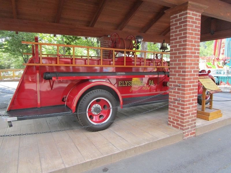 1940 Chevrolet Fire Truck & Marker. Click for full size. 1940 Chevrolet Fire Truck & Marker image. Click for full size.